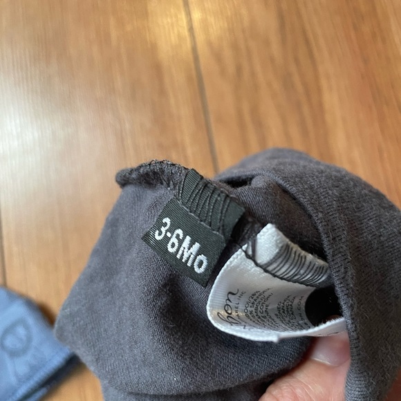 2-Pack Baby Hats - Picture 4 of 6